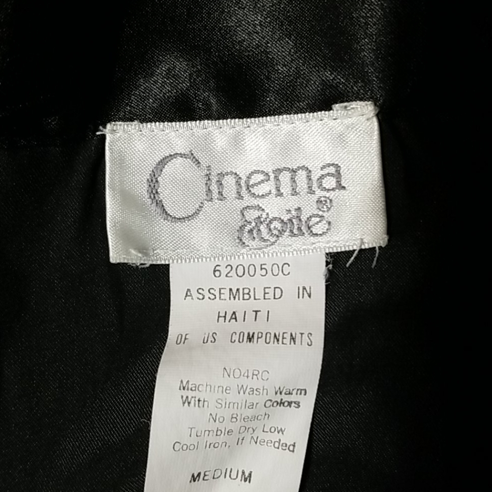 Intimate Lounge Set - Picture 3 of 5